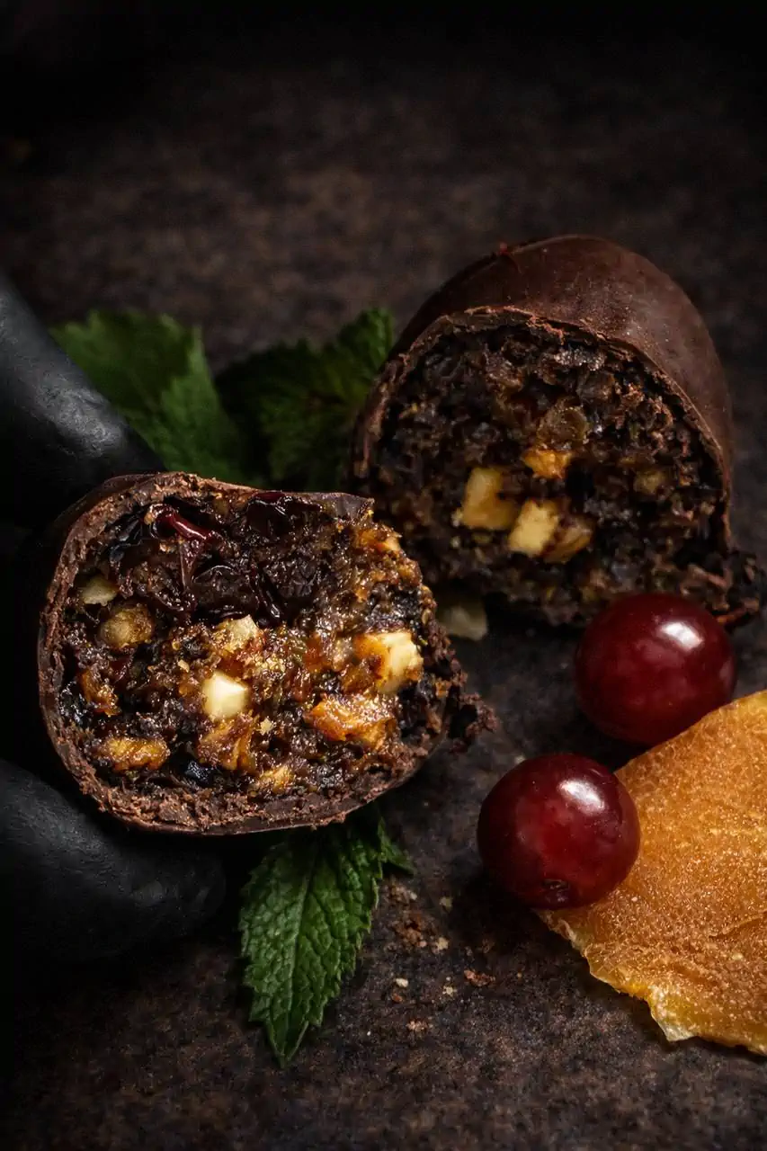 Цукерка з сухофруктів та горіхів у коробці